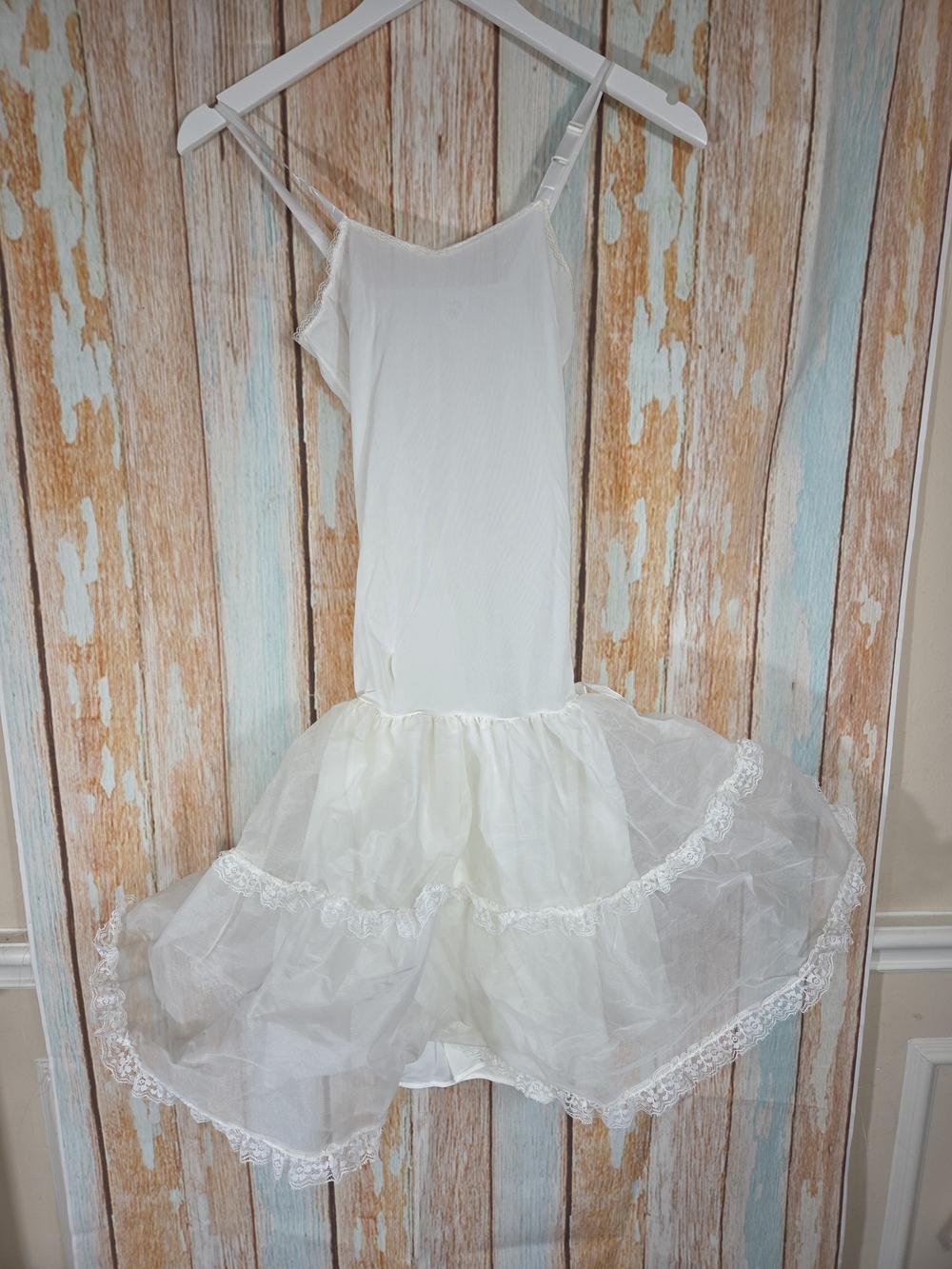 Moonbeams Vintage White Lace Tulle Petticoat Slip for Dresses/costumes. Size 14